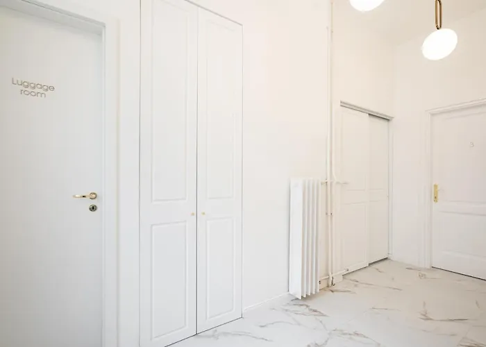 E13 - Grand Boulevard Heritage - Location By Bqa Budapeszt