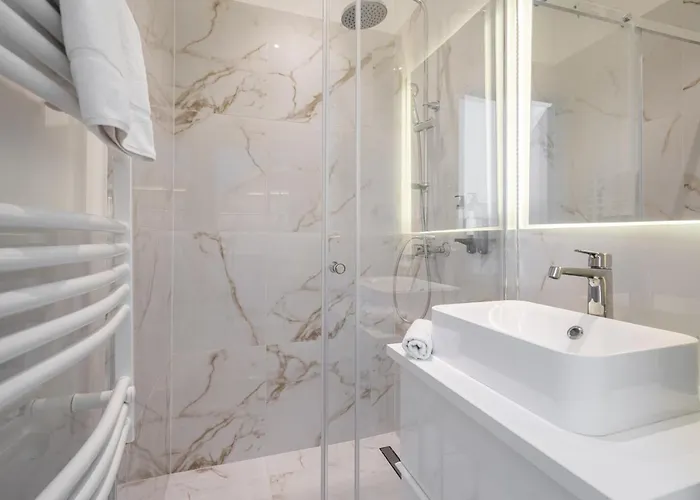 E13 - Grand Boulevard Heritage - Location By Bqa *