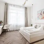 E13 - Grand Boulevard Heritage - Location By Bqa