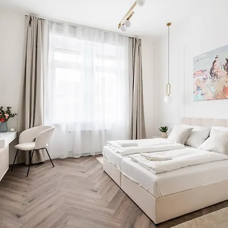 E13 - Grand Boulevard Heritage - Location By Bqa