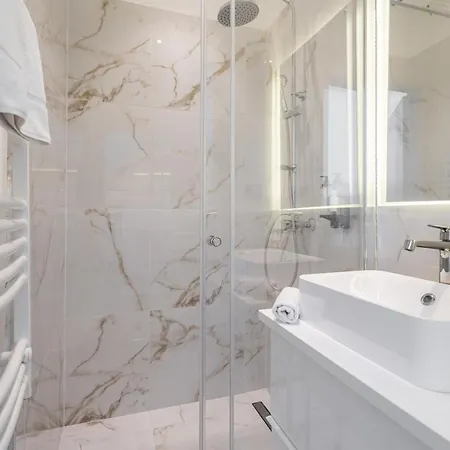 E13 - Grand Boulevard Heritage - Location By Bqa *