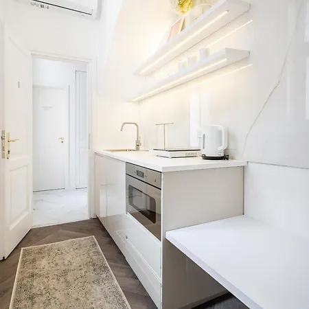 Apartment E13 - Grand Boulevard Heritage - Location By Bqa