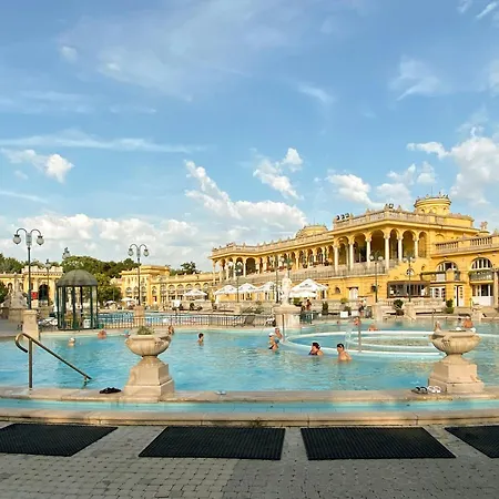 E13 - Grand Boulevard Heritage - Location By Bqa Budapest