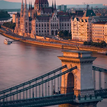 E13 - Grand Boulevard Heritage - Location By Bqa * Будапешт