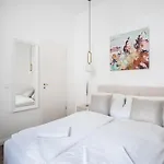 E13 - Grand Boulevard Heritage - Location By Bqa *
